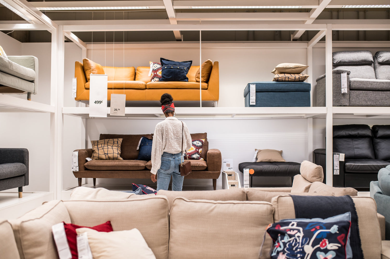 Top 8 Challenges of Bespoke Furniture Shopping in Dubai (And How to Solve Them).